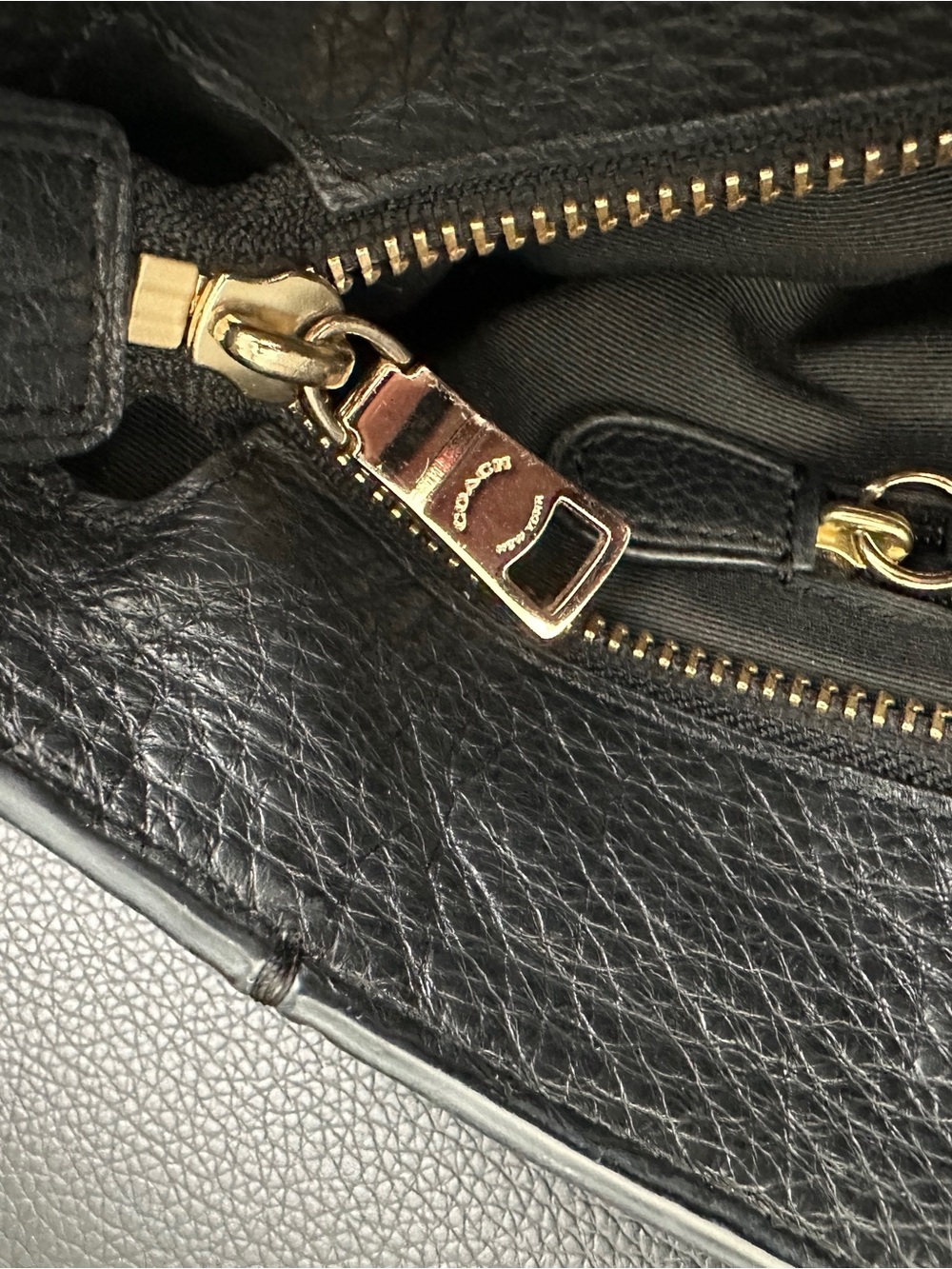 Coach Pebble Leather Turn Lock Tote Black | F12134 | Women’s Tote Purse - Picture 8 of 10